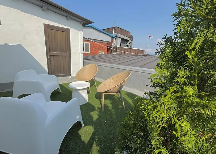 Ohhi 3 4 Beds 8-minute By Walk Seoel