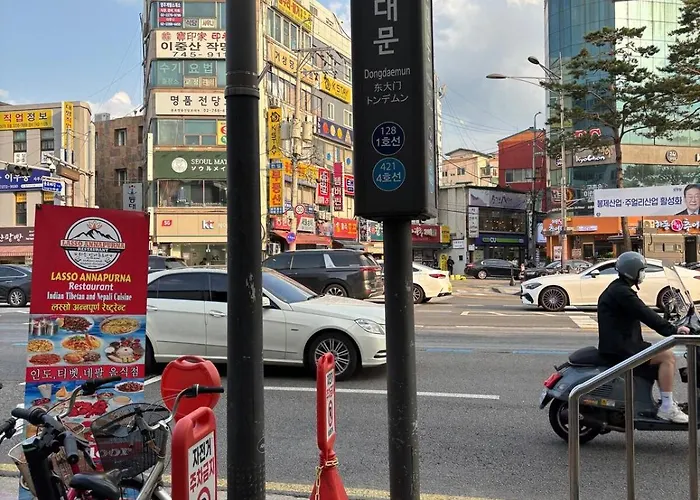 Ohhi 3 4 Beds 8-minute By Walk Seoel